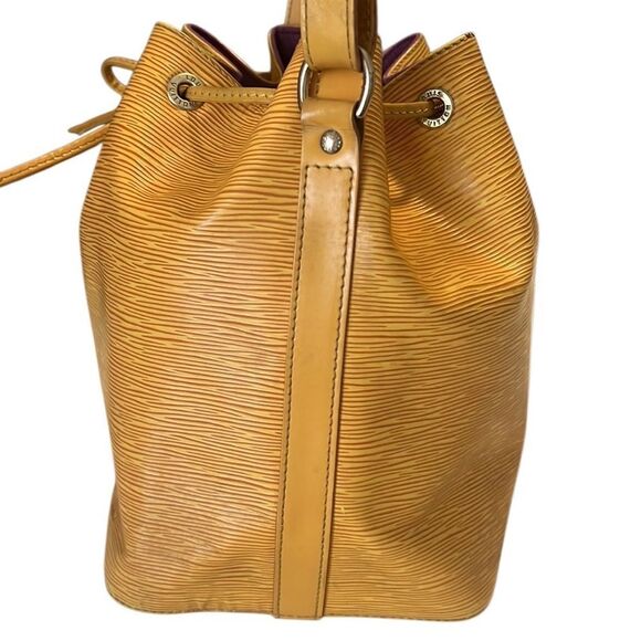 Louis Vuitton Epi Noe GM Yellow Drawstring Closure Bucket Bag AR1924 - Picture 6 of 16